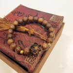 Agarwood Bracelet With Lotus Mix Golden Ball 10k